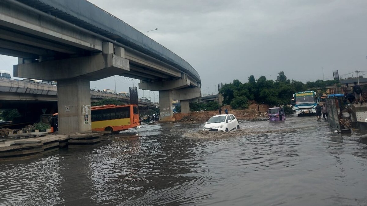 Children Rescued from Stranded School Buses